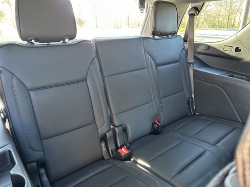 Certified 2025 GMC Yukon Denali image 49