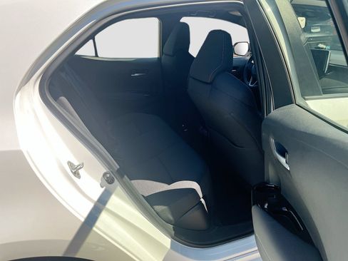 Used 2025 Toyota Corolla SE FWD image 27