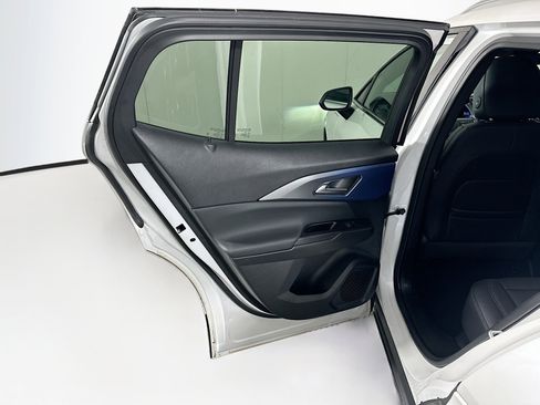 Used 2024 Chevrolet Equinox EV LT w/ Active Safety Package 3 FWD image 27