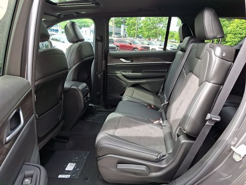New 2026 Jeep Grand Cherokee L 4WD image 6
