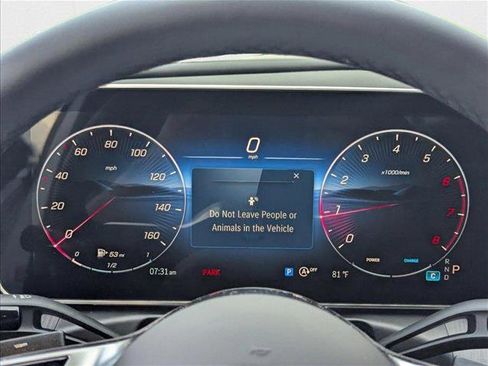 New 2025 Mercedes-Benz C 300 Sedan image 10