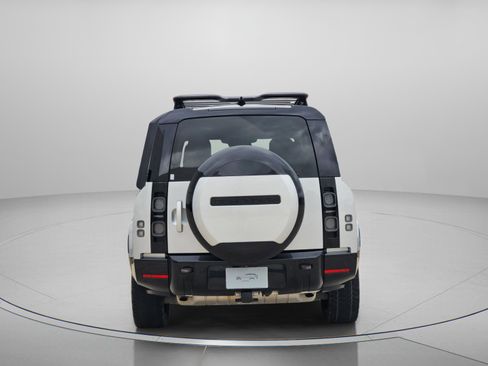 Certified 2023 Land Rover Defender 130 X AWD/4WD image 4
