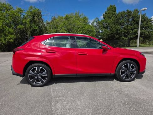 Used 2025 Lexus UX 300h FWD w/ Accessory Package (Z1) image 2