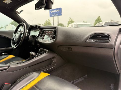 Used 2019 Dodge Challenger R/T Scat Pack RWD image 27