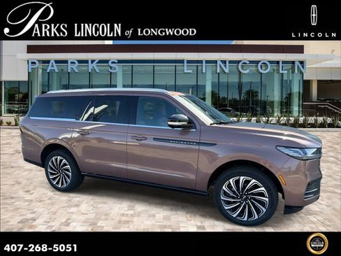 New 2026 Lincoln Navigator L Black Label AWD/4WD image 1