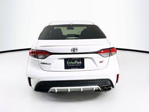 Used 2021 Toyota Corolla SE image 7