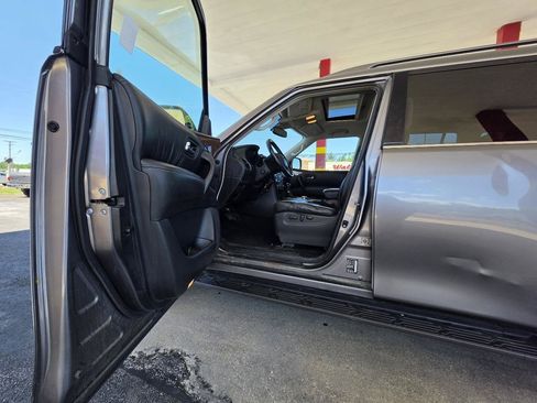 Used 2018 Nissan Armada SL w/ Moonroof Package AWD/4WD image 11