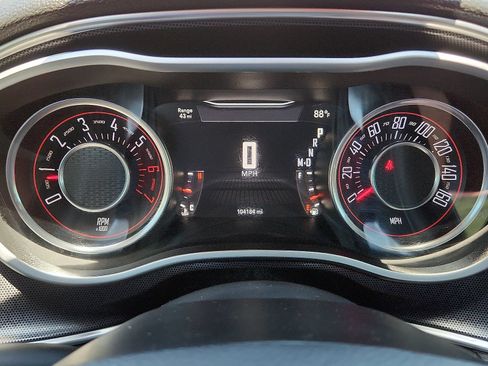 Used 2015 Dodge Challenger R/T Plus RWD image 23