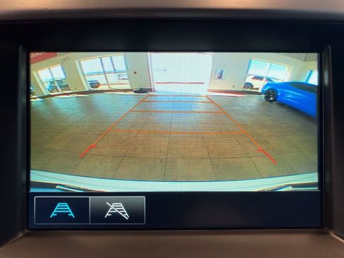 Used 2019 GMC Acadia SLE FWD image 19