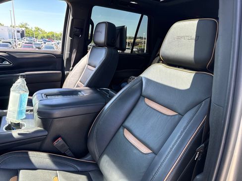 Used 2021 GMC Yukon AT4 w/ Rear Media and Nav Package AWD/4WD image 21