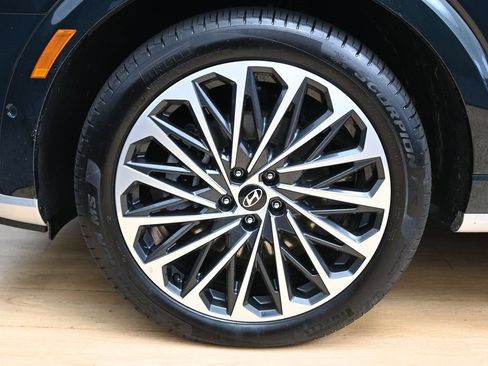 Used 2026 Hyundai Palisade Calligraphy FWD image 12