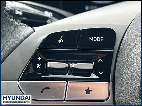 New 2026 Hyundai Elantra Limited FWD image 29