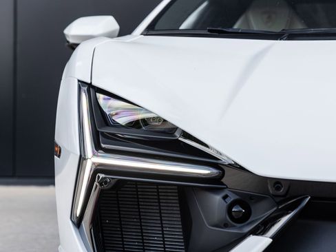 Used 2024 Lamborghini Revuelto AWD/4WD image 20