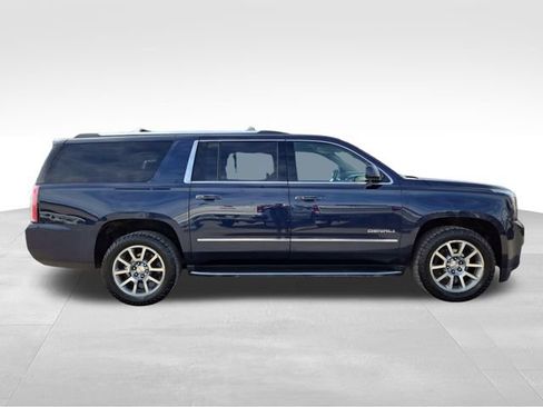 Used 2019 GMC Yukon XL Denali AWD/4WD image 13
