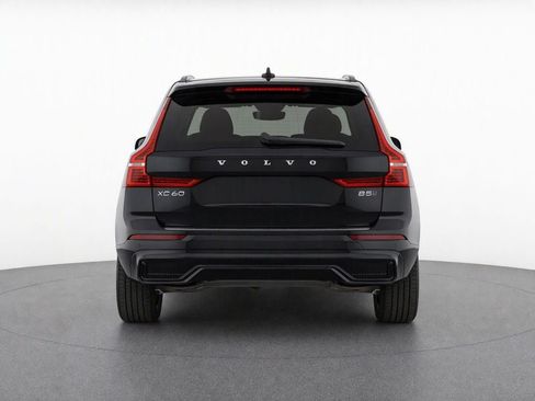Certified 2026 Volvo XC60 B5 Plus AWD/4WD image 7