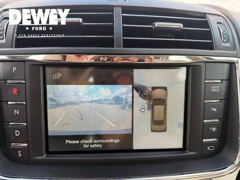 Used 2018 Lincoln Continental Reserve AWD/4WD image 22