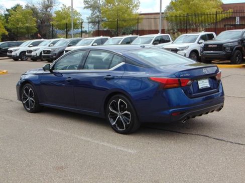 Used 2024 Nissan Altima 2.5 SR FWD image 6