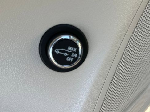 Used 2022 Buick Envision Preferred image 36