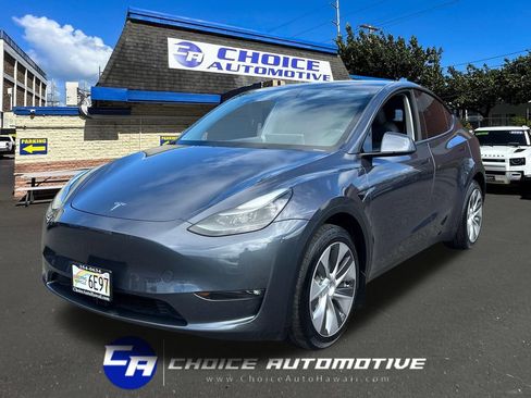 Used 2023 Tesla Model Y Long Range AWD/4WD image 1