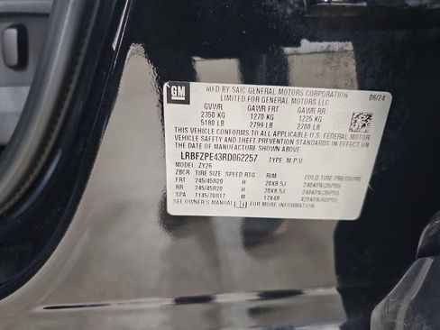 Used 2024 Buick Envision Sport Touring AWD/4WD image 42