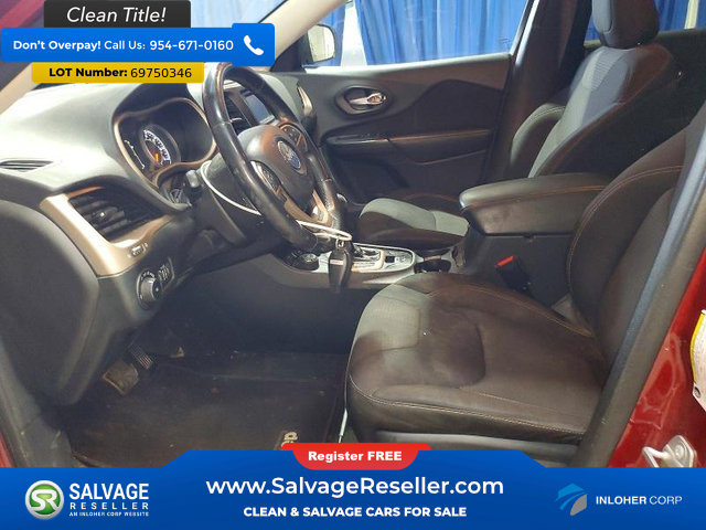 Used 2015 Jeep Cherokee Latitude AWD/4WD image 9