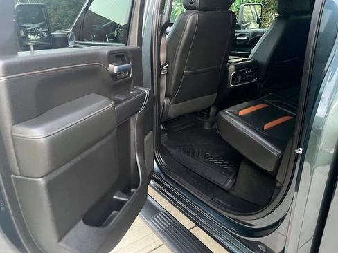 Used 2020 GMC Sierra 2500 AT4 w/ AT4 Premium Package AWD/4WD image 16