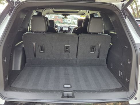 Certified 2023 Chevrolet Traverse Premier w/ Redline Edition FWD image 17