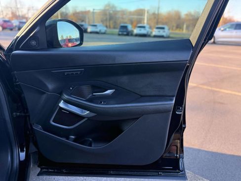 Used 2020 Jaguar E-PACE image 18