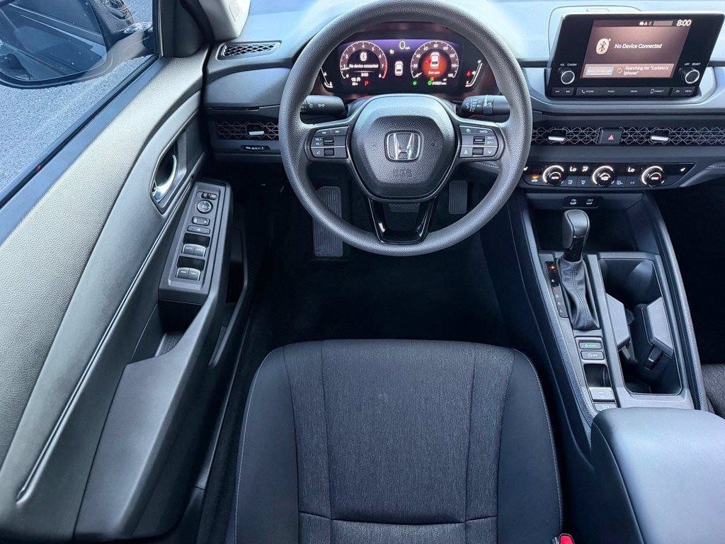 Certified 2025 Honda Accord SE image 9