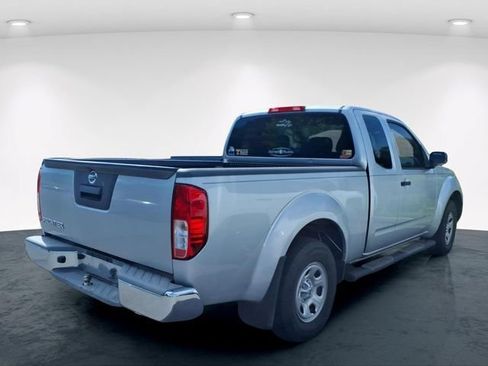 Used 2016 Nissan Frontier S RWD image 11