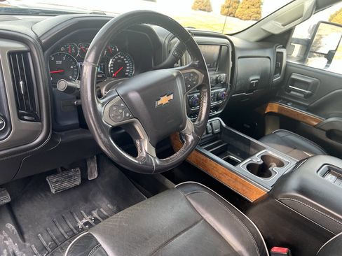 Used 2018 Chevrolet Silverado 3500 High Country AWD/4WD image 11