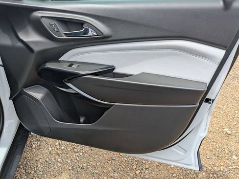 New 2026 Chevrolet Trax LT w/ Driver Confidence Package FWD image 31