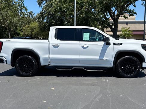 Used 2025 GMC Sierra 1500 Elevation w/ X31 Off-Road Package AWD/4WD image 2