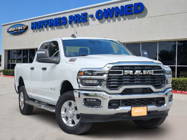 Used 2025 RAM 2500 Big Horn AWD/4WD image 1