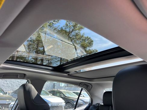 Used 2023 Toyota Camry XSE image 33