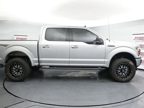 Used 2019 Ford F150 XLT w/ Equipment Group 302A Luxury AWD/4WD image 9