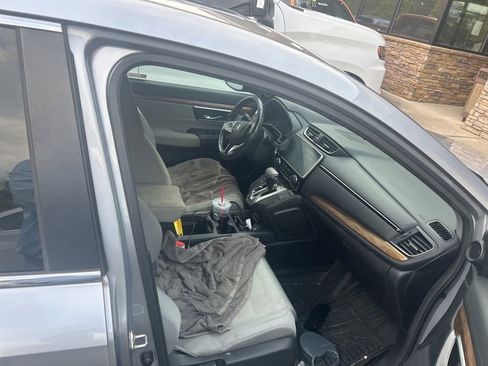 Used 2019 Honda CR-V EX image 9