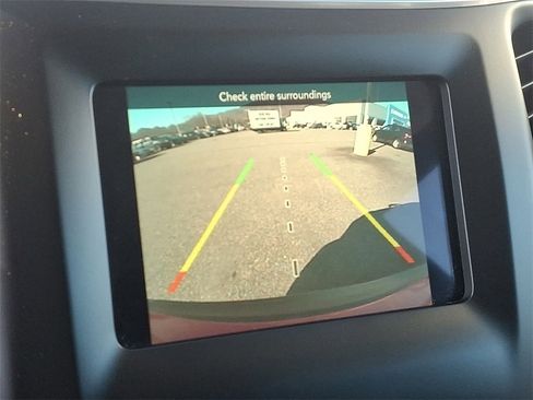 Used 2021 Jeep Cherokee Latitude Plus image 18