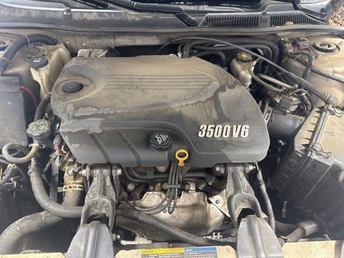 Used 2010 Chevrolet Impala LS FWD image 24