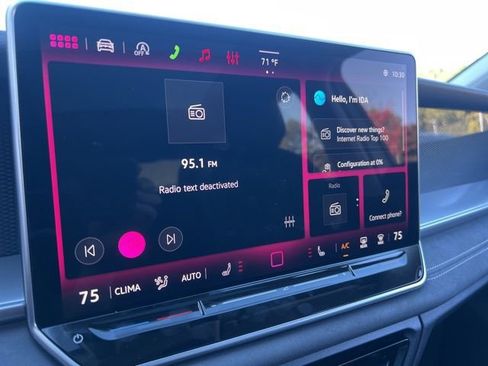 New 2026 Volkswagen Tiguan SE image 14