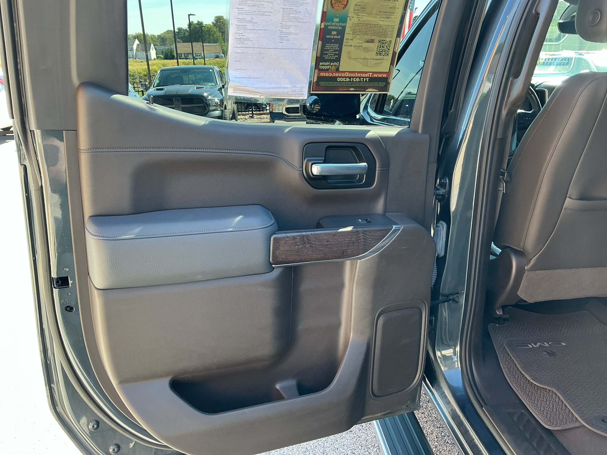 Used 2021 GMC Sierra 1500 Denali w/ Denali Ultimate Package AWD/4WD image 14
