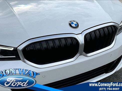 Used 2023 BMW 330i Sedan w/ Driving Assistance Package image 35