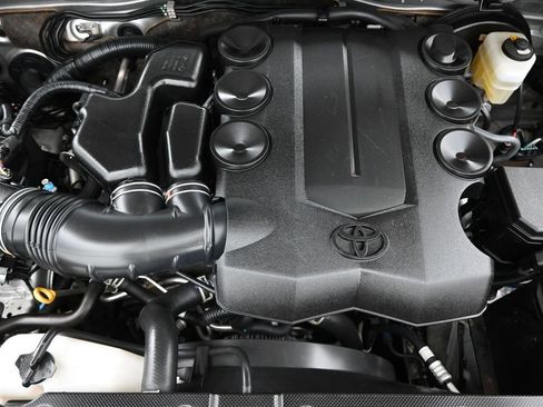 Used 2023 Toyota 4Runner SR5 image 39