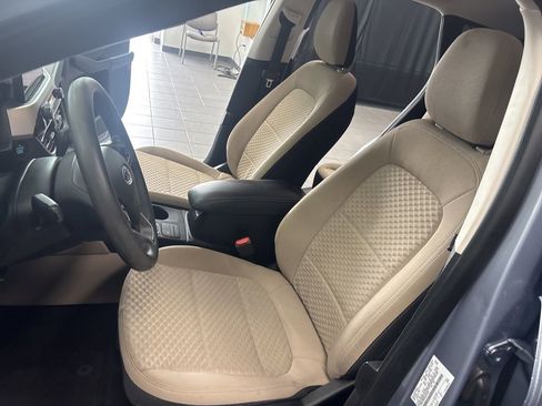 Used 2022 Ford Escape SE FWD image 21