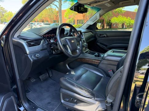 Used 2019 Chevrolet Tahoe LT RWD image 11