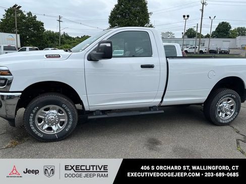 New 2026 RAM 2500 Tradesman AWD/4WD image 2