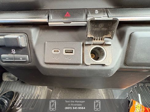 Used 2021 GMC Sierra 3500 4x4 Crew Cab w/ Fleet Convenience Package image 22