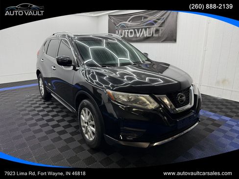Used 2020 Nissan Rogue SV AWD/4WD image 1