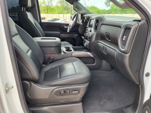 Used 2022 Chevrolet Silverado 2500 LTZ w/ LTZ Plus Package AWD/4WD image 12