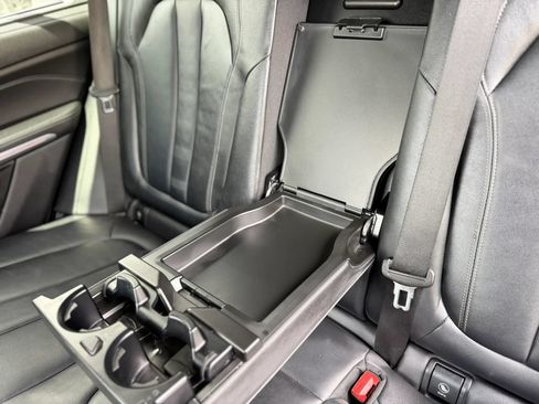 Used 2021 BMW X5 sDrive40i w/ M Sport Package RWD image 30